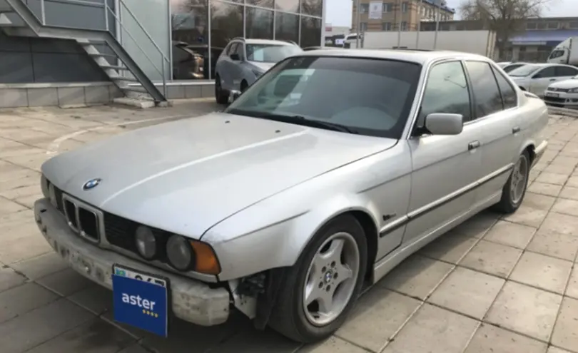 BMW 5 серии 1990 года за 2 500 000 тг. в Уральск