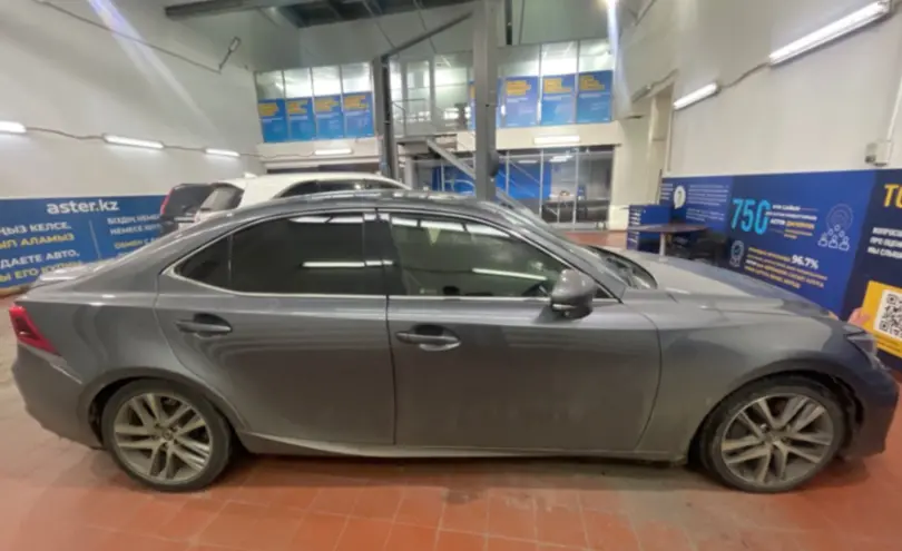 Lexus IS 2019 года за 12 000 000 тг. в Астана фото 4