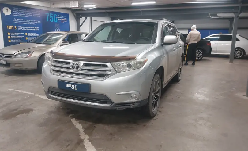 Toyota Highlander 2011 года за 13 000 000 тг. в Астана