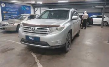 Toyota Highlander 2011 года за 13 000 000 тг. в Астана фото 1