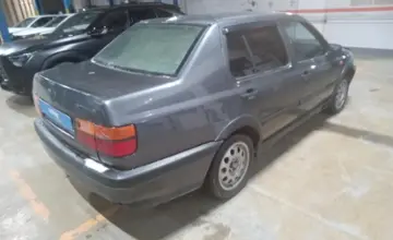 Volkswagen Vento 1992 года за 1 000 000 тг. в Караганда
