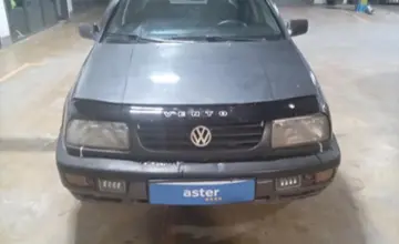 Volkswagen Vento 1992 года за 1 000 000 тг. в Караганда фото 2