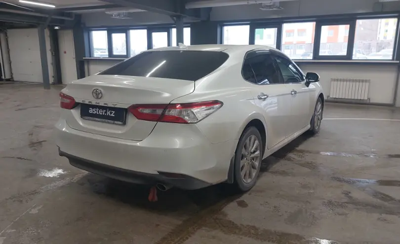 Toyota Camry 2020 года за 14 500 000 тг. в Астана фото 3