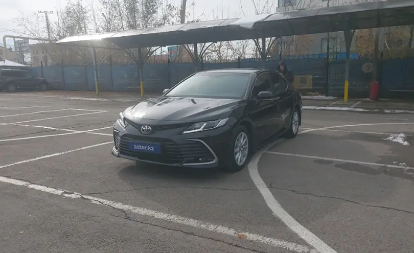 Toyota Camry 2021 года за 15 000 000 тг. в Алматы
