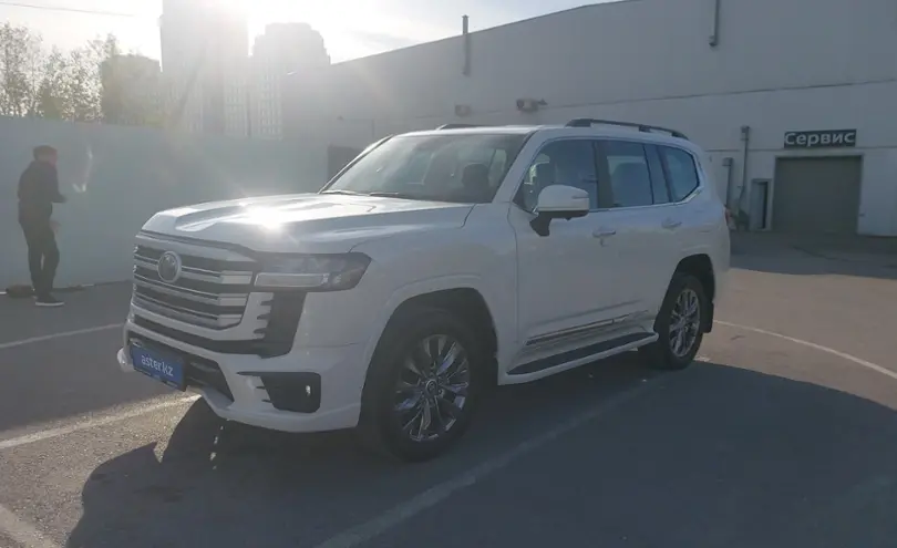 Toyota Land Cruiser 2023 года за 55 000 000 тг. в Шымкент