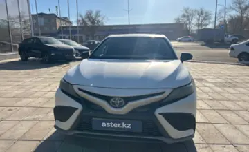 Toyota Camry 2021 года за 14 000 000 тг. в Уральск фото 2