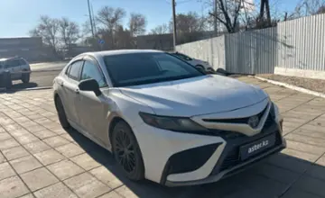 Toyota Camry 2021 года за 14 000 000 тг. в Уральск фото 3