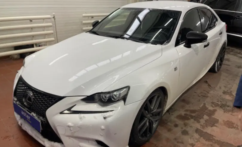Lexus IS 2013 года за 11 500 000 тг. в Астана