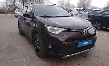 Toyota RAV4 2017 года за 11 000 000 тг. в Актобе фото 3