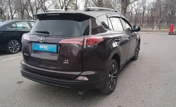 Toyota RAV4 2017 года за 11 000 000 тг. в Актобе