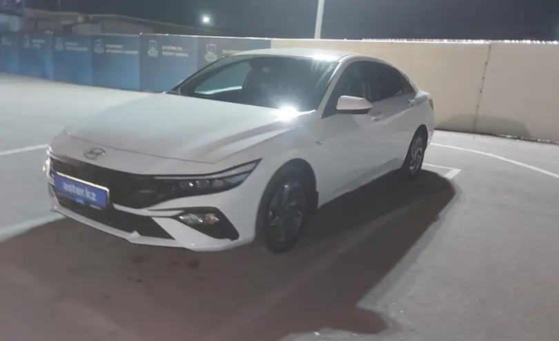Hyundai Elantra 2023 года за 9 500 000 тг. в Шымкент