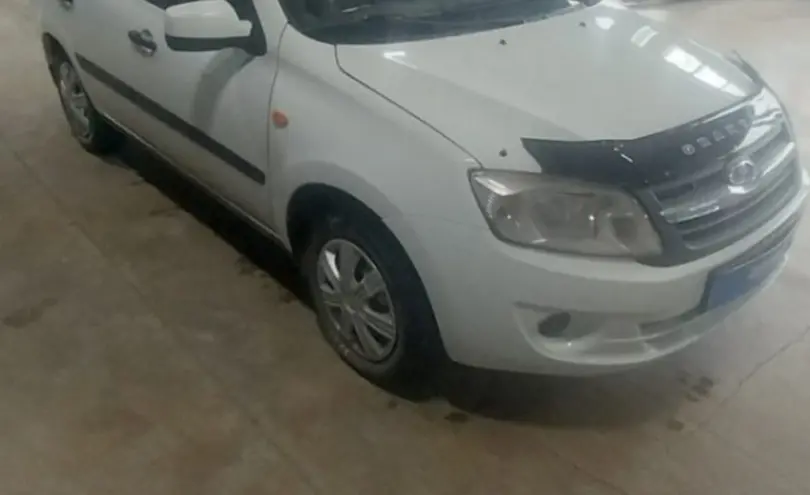 LADA (ВАЗ) Granta 2013 года за 3 000 000 тг. в Караганда фото 3