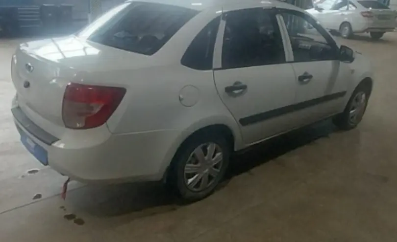 LADA (ВАЗ) Granta 2013 года за 3 000 000 тг. в Караганда фото 5