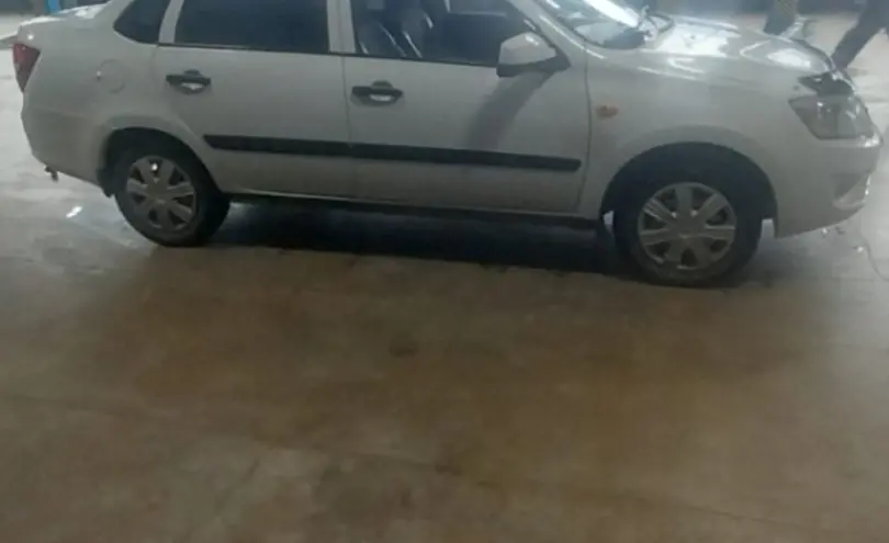 LADA (ВАЗ) Granta 2013 года за 3 000 000 тг. в Караганда фото 4