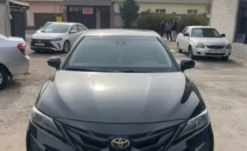 Toyota Camry 2019 года за 13 200 000 тг. в Шымкент фото 2