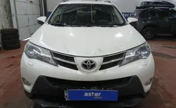 Toyota RAV4 2013 года за 10 200 000 тг. в Астана фото 2