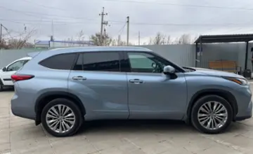 Toyota Highlander 2022 года за 25 000 000 тг. в Уральск фото 4