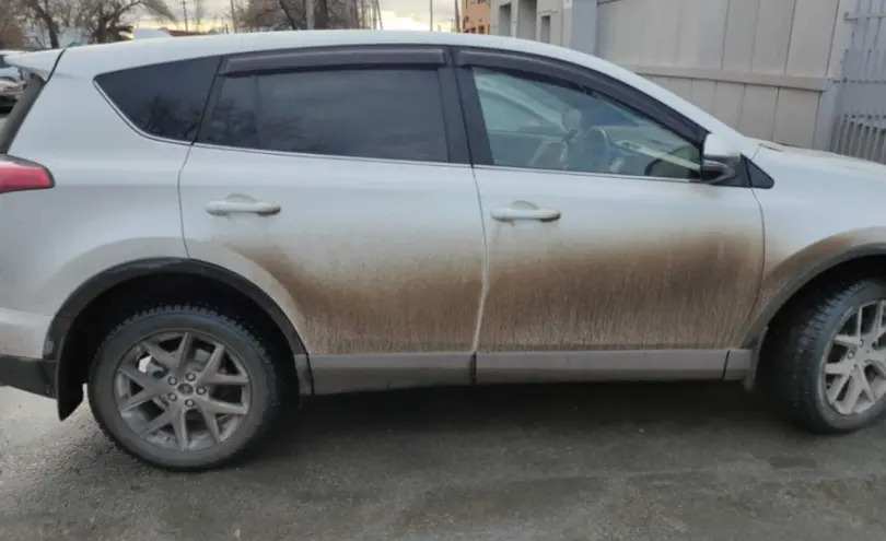 Toyota RAV4 2017 года за 10 500 000 тг. в Костанай фото 4