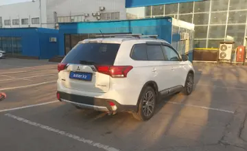Mitsubishi Outlander 2015 года за 10 000 000 тг. в Алматы фото 3