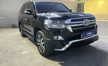 Toyota Land Cruiser 2018 года за 36 000 000 тг. в Тараз фото 3