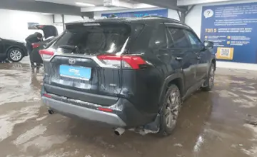 Toyota RAV4 2021 года за 18 000 000 тг. в Астана фото 3