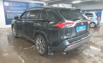 Toyota RAV4 2021 года за 18 000 000 тг. в Астана фото 4