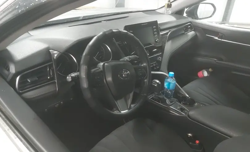 Toyota Camry 2021 года за 15 700 000 тг. в Астана фото 5