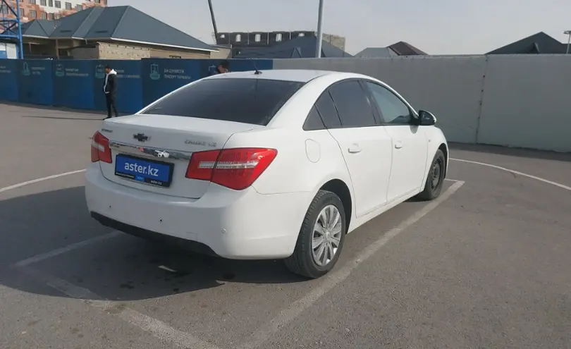 Chevrolet Cruze 2012 года за 3 800 000 тг. в Шымкент фото 3