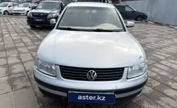 Volkswagen Passat 2000 года за 1 500 000 тг. в Уральск фото 2