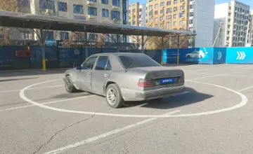 Mercedes-Benz W124 1988 года за 1 500 000 тг. в Алматы фото 4