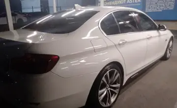 BMW 5 серии 2015 года за 12 500 000 тг. в Алматы фото 4