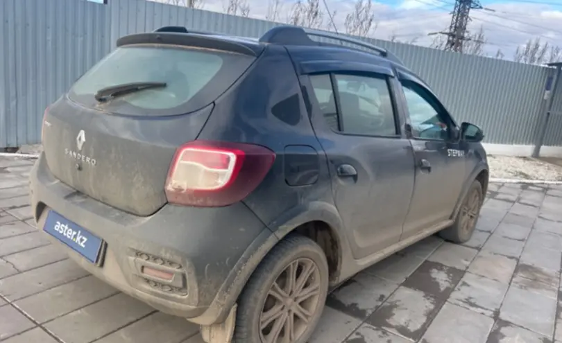 Renault Sandero 2015 года за 3 500 000 тг. в Уральск фото 5