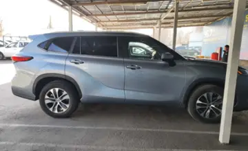 Toyota Highlander 2023 года за 27 000 000 тг. в Алматы фото 4
