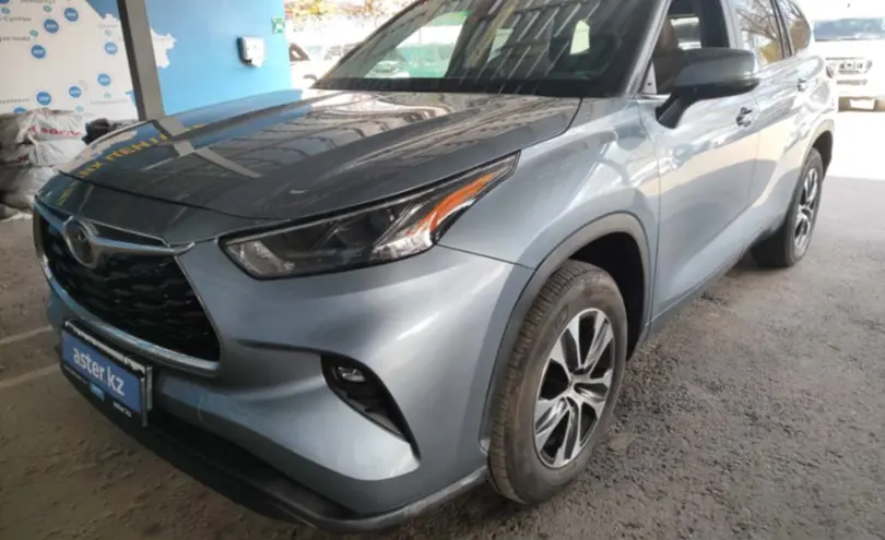 Toyota Highlander 2023 года за 27 000 000 тг. в Алматы