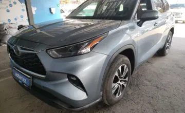 Toyota Highlander 2023 года за 27 000 000 тг. в Алматы фото 1