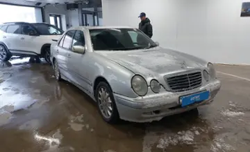 Mercedes-Benz E-Класс 2001 года за 2 000 000 тг. в Астана фото 2
