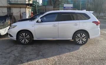 Mitsubishi Outlander 2022 года за 10 000 000 тг. в Актюбинская область фото 3