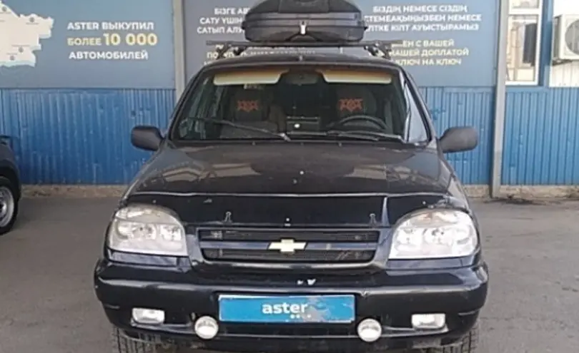 Chevrolet Niva 2008 года за 1 500 000 тг. в Атырау фото 2
