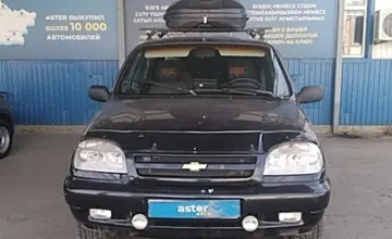 Chevrolet Niva 2008 года за 1 500 000 тг. в Атырау фото 2