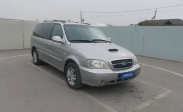 Kia Carnival 2004 года за 2 500 000 тг. в Шымкент фото 2