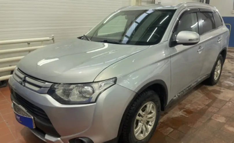 Mitsubishi Outlander 2014 года за 8 000 000 тг. в Астана