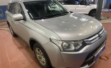 Mitsubishi Outlander 2014 года за 8 000 000 тг. в Астана фото 3