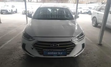 Hyundai Elantra 2018 года за 5 300 000 тг. в Алматы фото 2