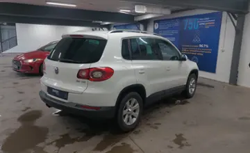 Volkswagen Tiguan 2010 года за 5 500 000 тг. в Астана фото 3