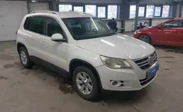 Volkswagen Tiguan 2010 года за 5 500 000 тг. в Астана фото 2