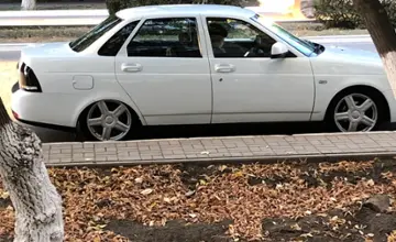 LADA (ВАЗ) Priora 2014 года за 2 900 000 тг. в Уральск фото 4