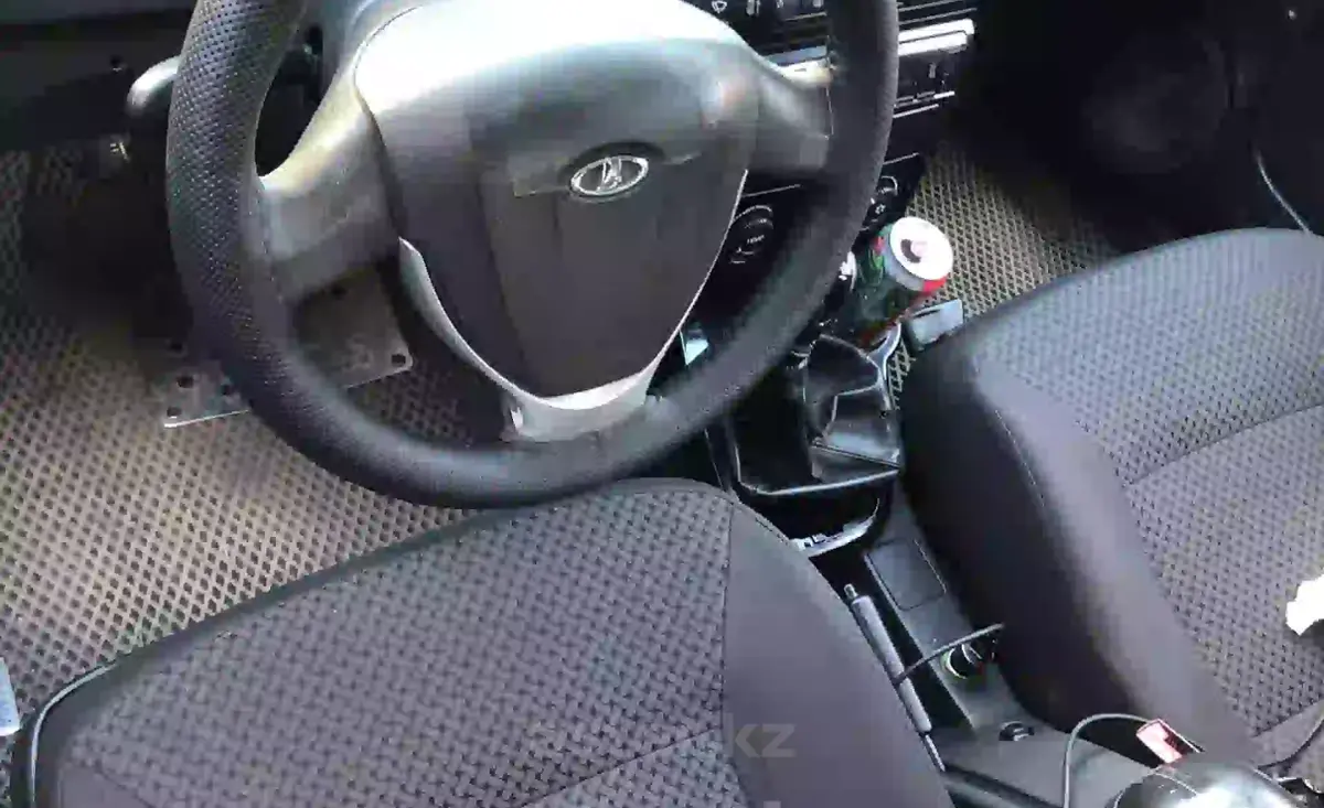 LADA (VAZ) Priora 2014