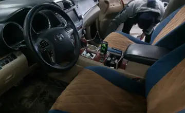 Toyota Highlander 2013 года за 13 000 000 тг. в Астана фото 5