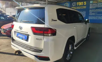 Toyota Land Cruiser 2022 года за 51 000 000 тг. в Алматы