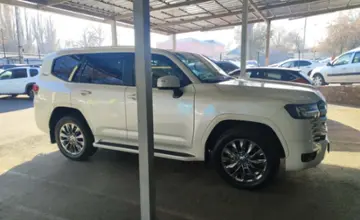 Toyota Land Cruiser 2022 года за 51 000 000 тг. в Алматы фото 4